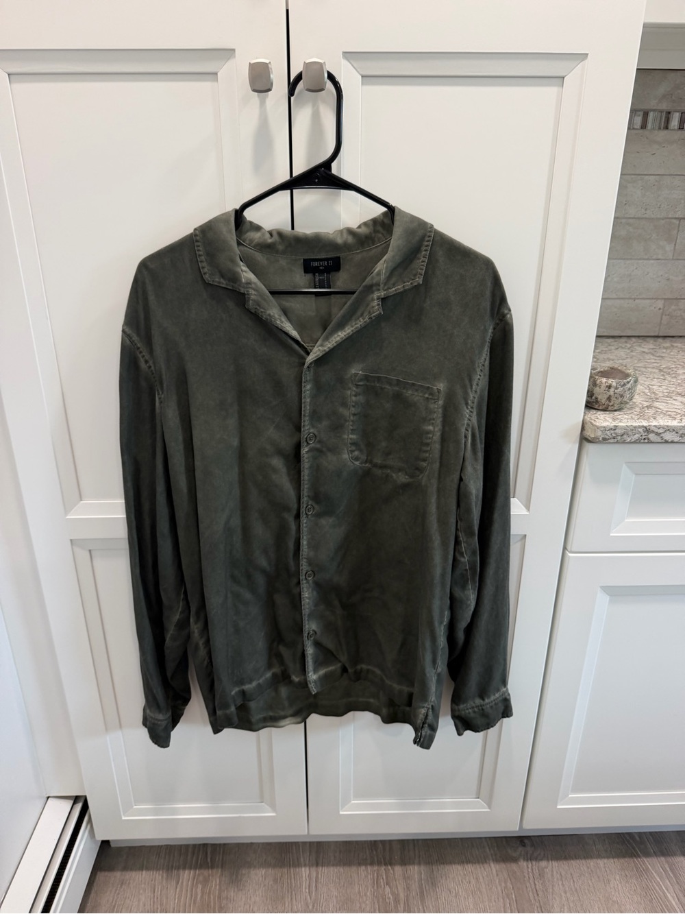Forever 21 Men's washed Olive Green Button-Up Shirt Jacket